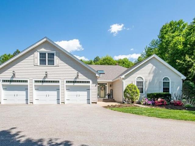 House for sale in New Hampshire