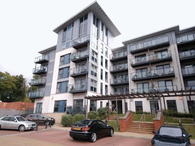 Apartment for rent in Allington, Midway