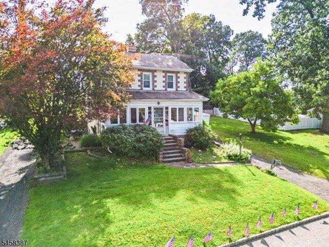 House for sale in East Hanover, New Jersey
