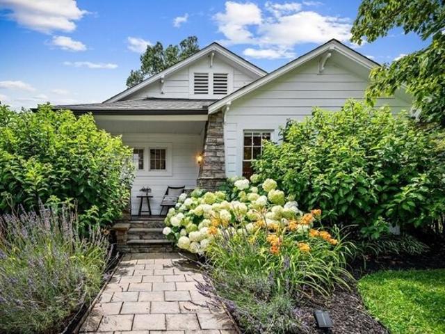 House for sale in Blue Ridge