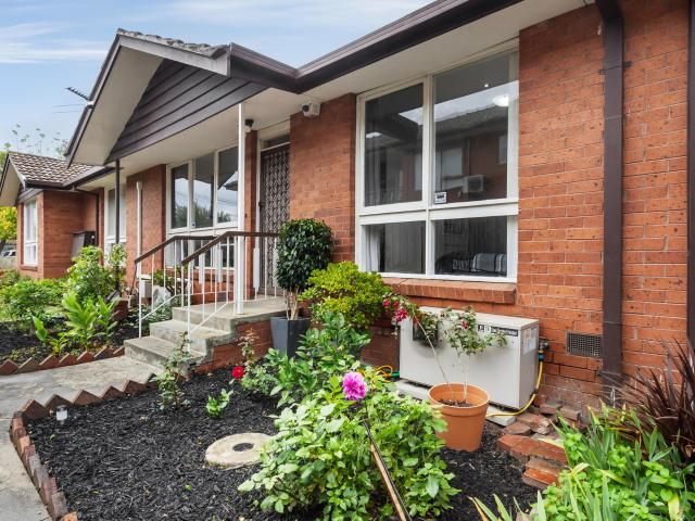 Apartment for rent in McKinnon, Melbourne