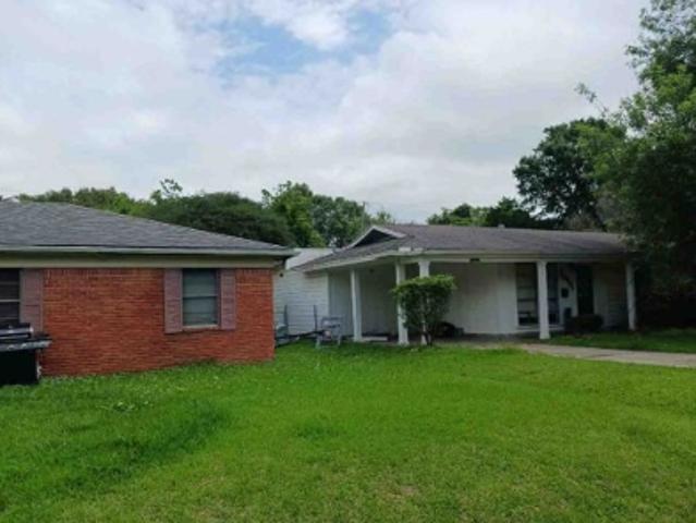 House for sale in Amelia, Beaumont