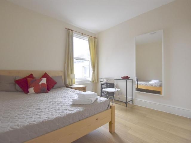 Room for rent in Abbey Wood, Greater London