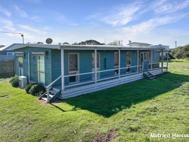 House for sale in Mcloughlins Beach, Victoria