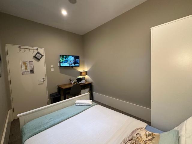 Room for rent in Lower North Shore, Sydney