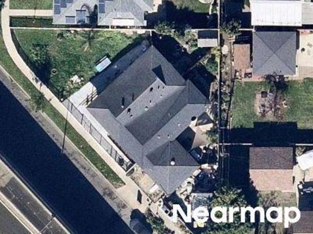 House for sale in Long Beach, California