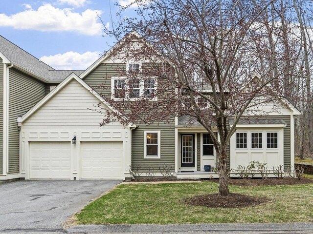 Condo for sale in Hopkinton, Massachusetts