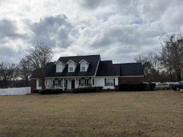 House for sale in Elmore, Alabama