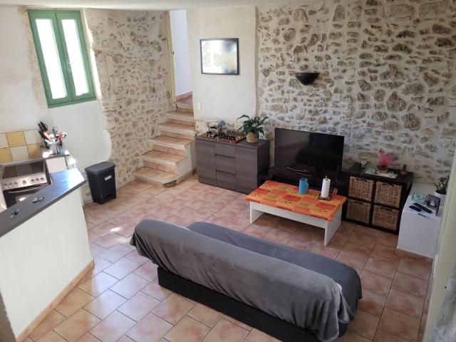 Maison vente à Nîmes, Dions