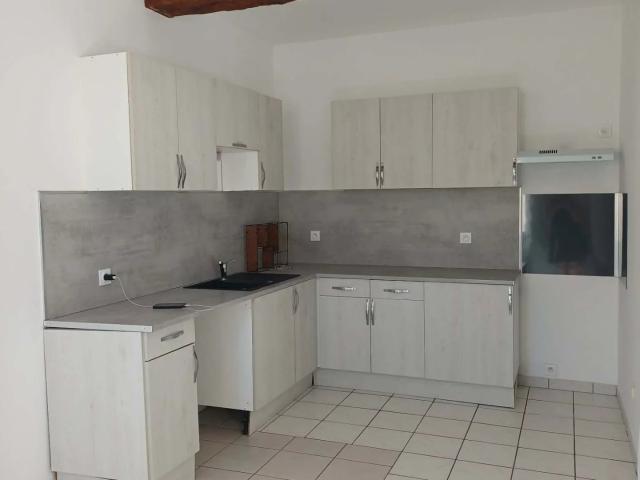 Maison location à Jonquières-Saint-Vincent, Gard
