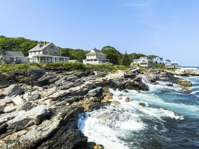 House for sale in Bristol, Maine