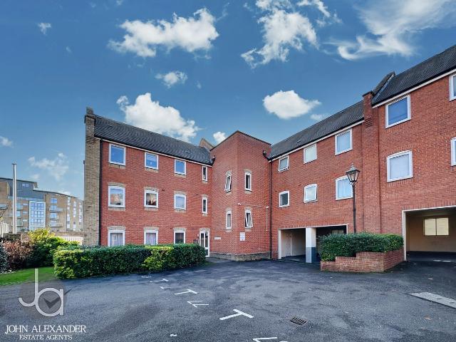 Apartment for rent in Hythe, Fordham Heath