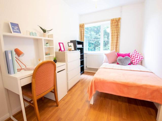 Apartment for rent in St. Mildred's, The Bridge
