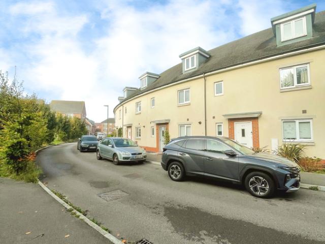 Apartment for rent in Felpham, Clapham