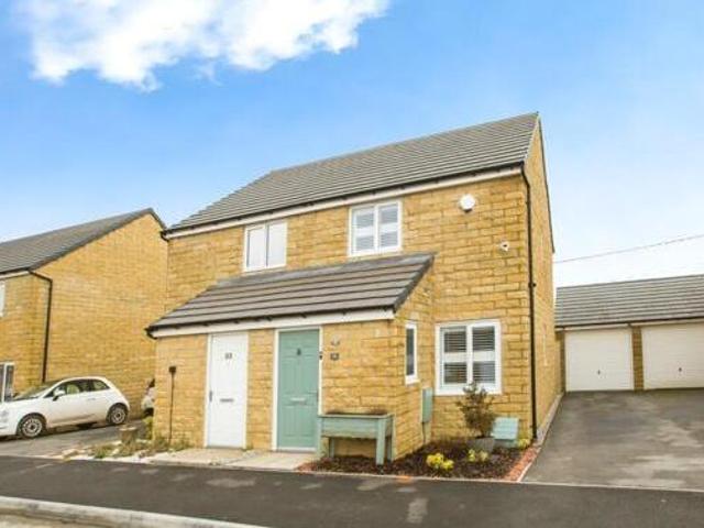 House for sale in Halifax, West Yorkshire