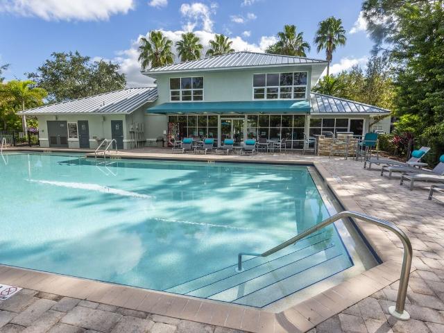 Apartment for rent in Naples, Florida