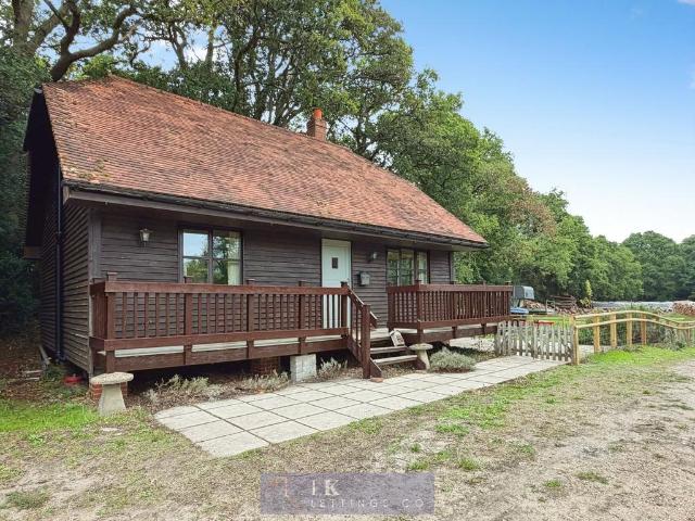 House for rent in Fole, Surrey