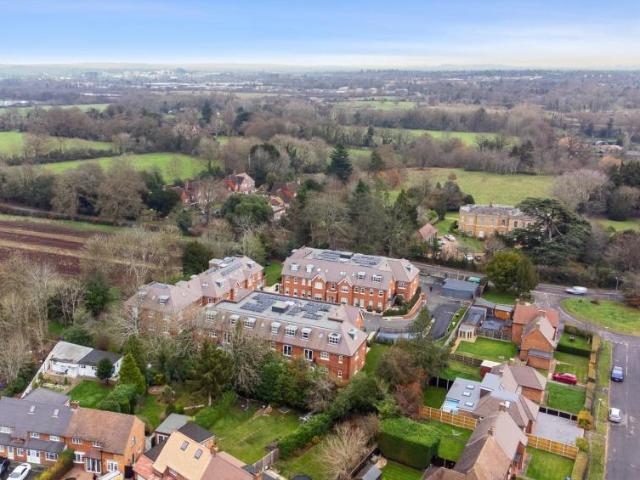Apartment for sale in Iver, Iver Heath