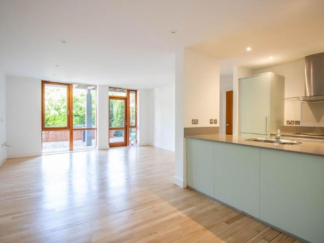 Apartment for rent in Lynfield Court, Cambridge