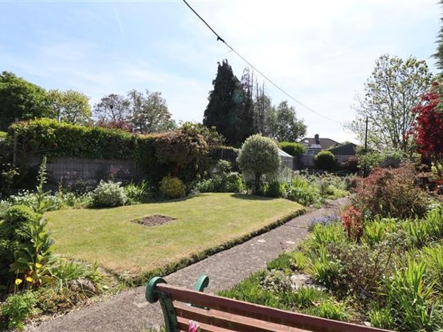 Detached House to rent in Dundrum, County Dublin
