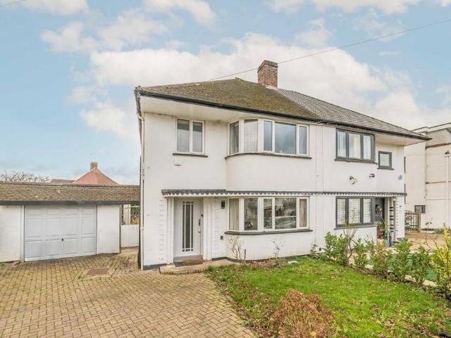 House for rent in Old Malden, Greater London