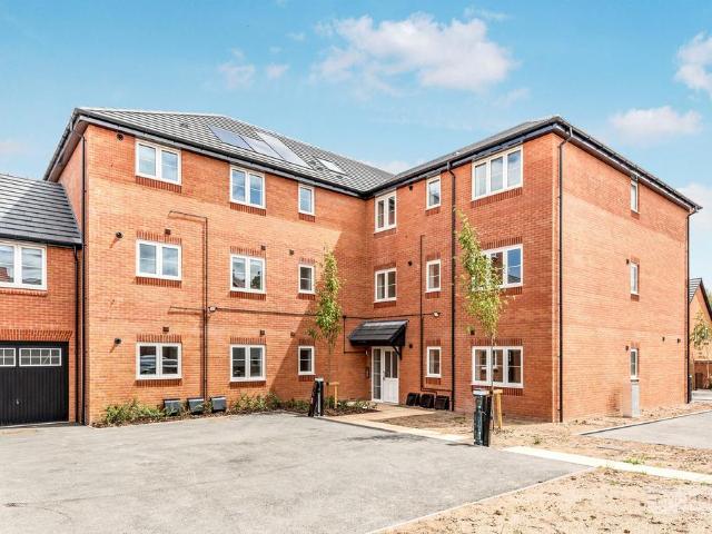 Apartment for rent in Tile Hill, West Midlands