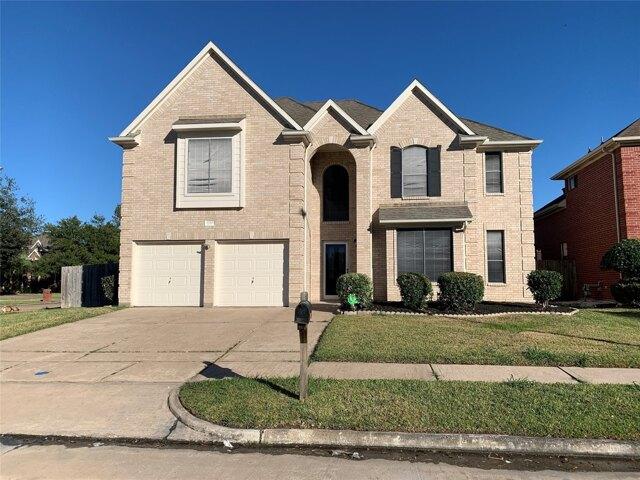 House for sale in Meadows Place, Texas