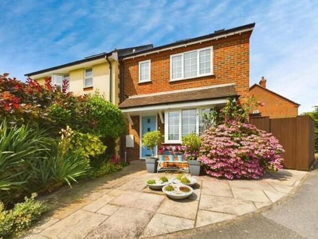 House for sale in Lyons, Greater London