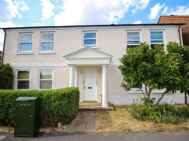 Apartment for rent in Helford, Hampshire
