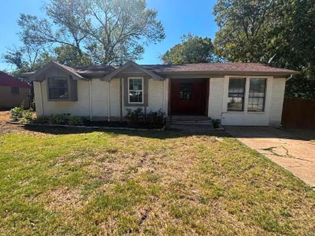House for sale in Arlington, Tarrant County