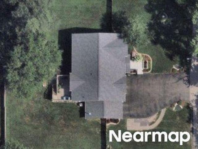 House for sale in Mchenry, Illinois