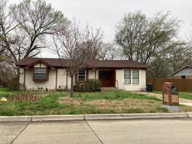 House for sale in Arlington, Texas