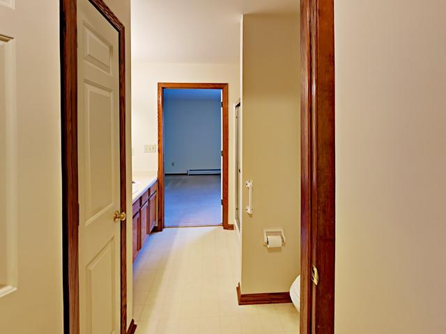 Apartment for rent in Pewaukee, Wisconsin