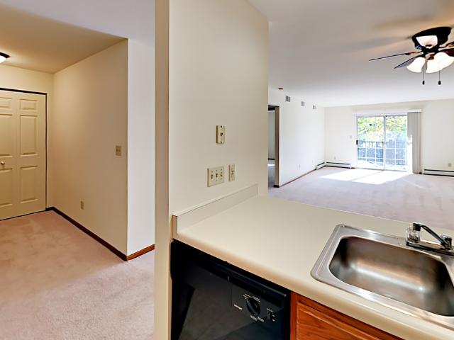 Apartment for rent in Pewaukee, Wisconsin