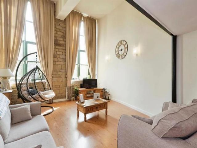 Apartment for rent in Apperley Bridge, West Yorkshire