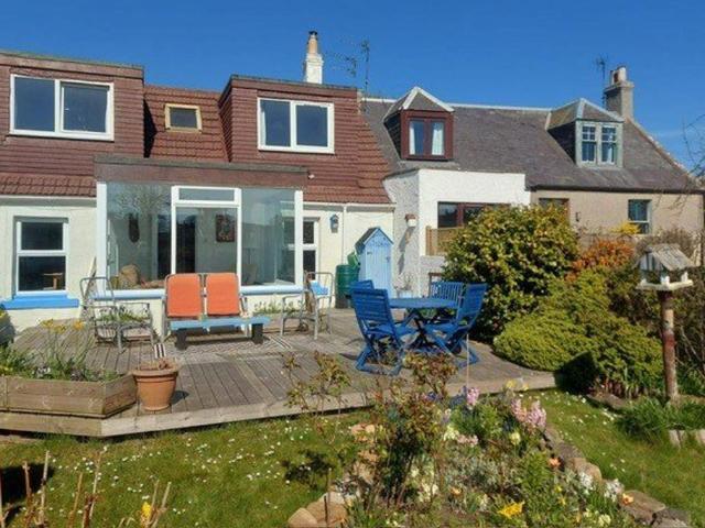 House for rent in Levan, Scotland