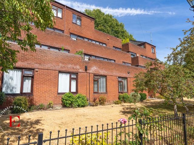 Apartment for rent in Spon End, West Midlands