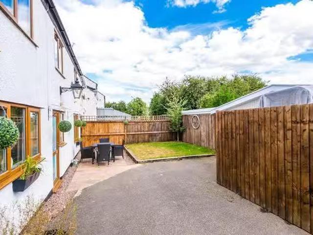 Apartment for rent in Rossmore, Cheshire