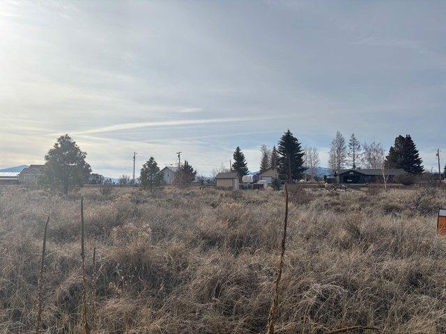 Land for sale in Chiloquin, Klamath County