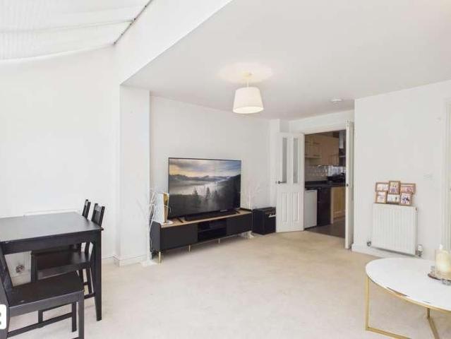 Townhouse for rent in Red Hill, Surrey