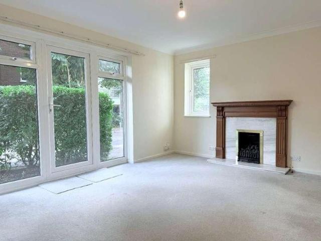 Apartment for rent in Surbiton, Greater London