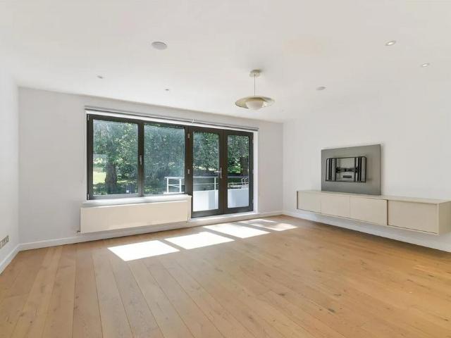 House for rent in Chalk Farm, Primrose Hill