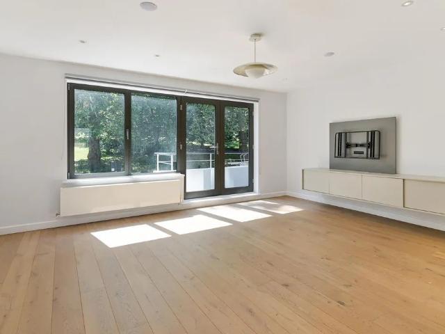 House for rent in Chalk Farm, Primrose Hill