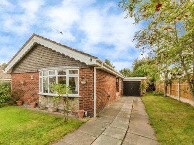 House for sale in Meadowbank, Winsford