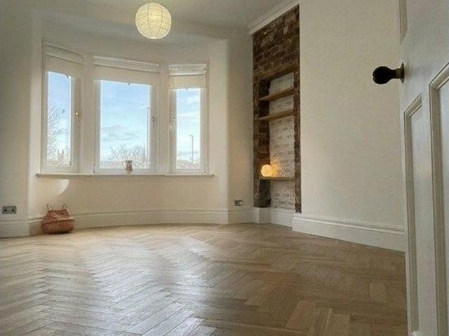 Apartment for rent in Dumbarton, Scotland