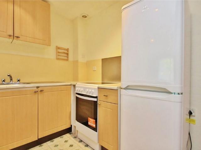 House for rent in Colnbrook with Poyle, Slough