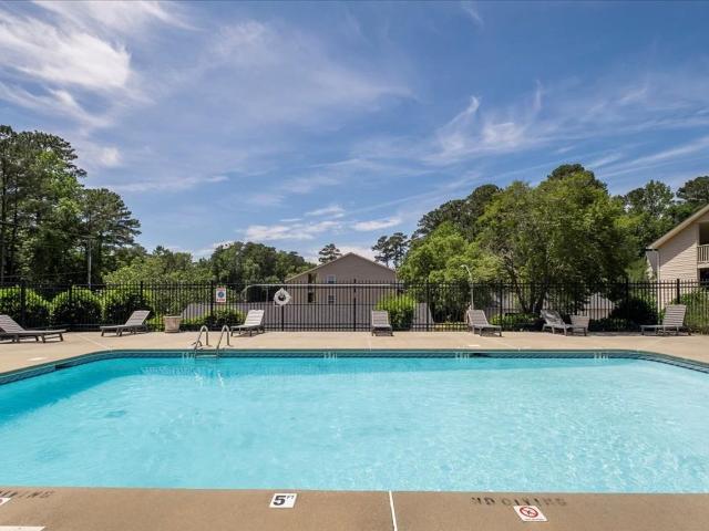 Apartment for rent in Kings Grant Apartments, Fayetteville