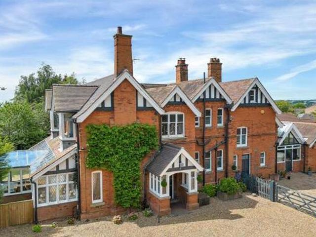 House for sale in Brentingby, Leicestershire
