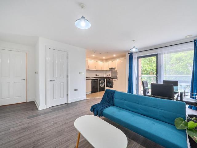 Apartment for rent in London Borough of Lewisham, Ladywell