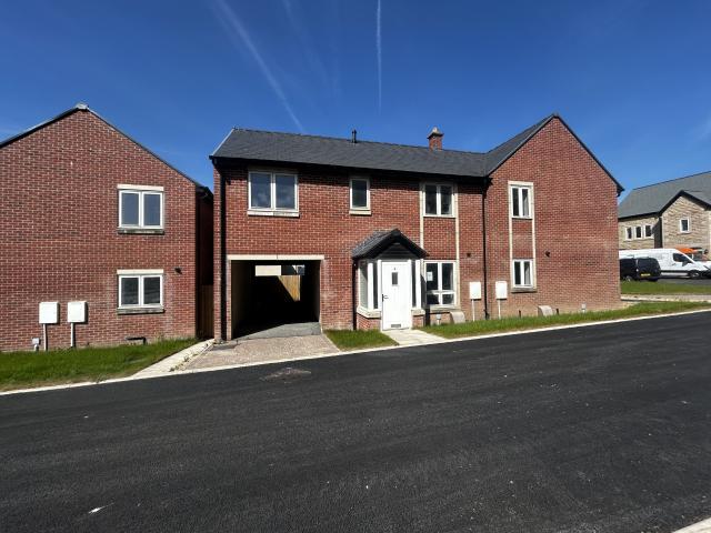 House for rent in Meadowhead, Batemoor